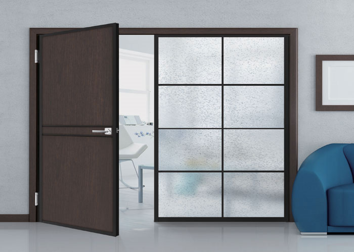 客廳鋁框水平把手木門